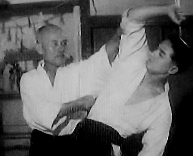 O-sensei a Gozo Shioda, 1940 Zdroj: Aikido Warior dojo