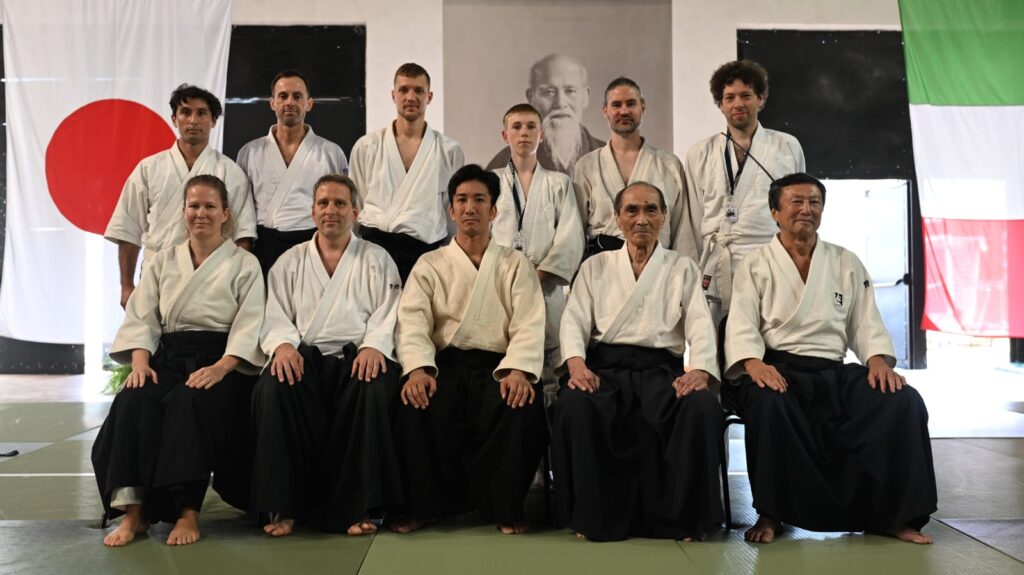 Čeští aikidoci na 60. výročí Aikikai d'Italia s Hiroshi Tada Senseiem, Mitsuteru Ueshiba Waka-senseiem a Jun Nomoto Senseiem