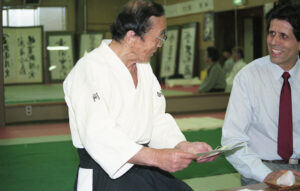 Seiseki Abe a Stanley Pranin - Zdroj: Aikido Journal