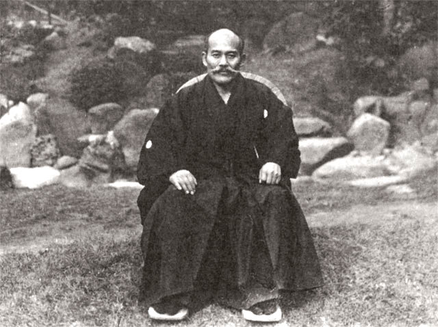 Morihei Ueshiba v Ayabe (1933)